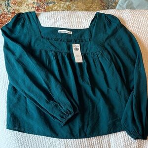 NWT ABERCROMBIE BLOUSE
